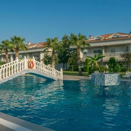 Apartamento Belek'te Ortak Havuzlu, 8 Kisilik Dubleks- Awz154 Serik
