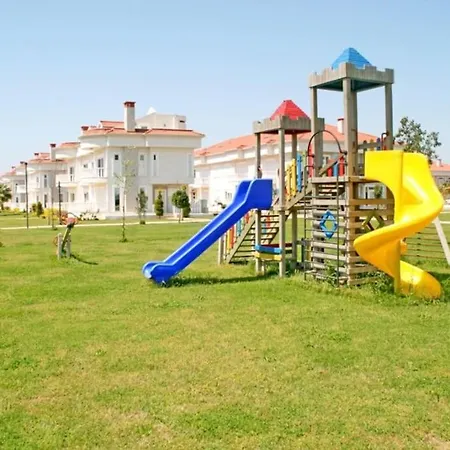 Apartamento Belek'te Ortak Havuzlu, 8 Kisilik Dubleks- Awz154 *